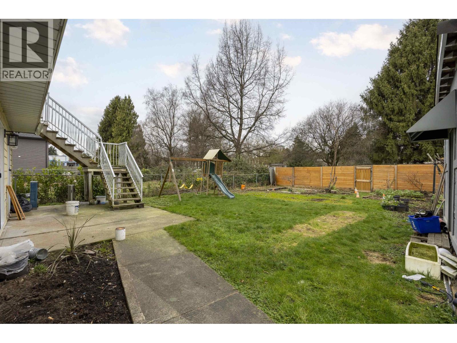 7549 10th Avenue, Burnaby, British Columbia V3N 2S1 - Photo 27 - R3092833