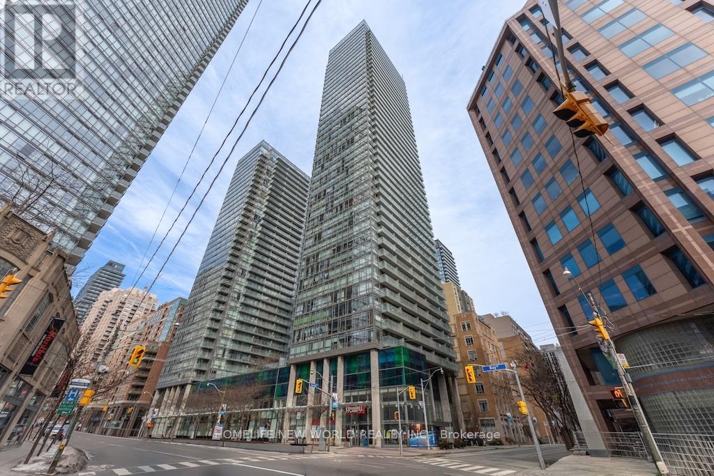 505 - 38 GRENVILLE STREET, Toronto, Ontario