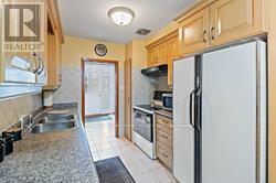Main - 23 Gatesgill Crescent, Toronto, Ontario  M3M 1Y1 - Photo 10 - W12859718