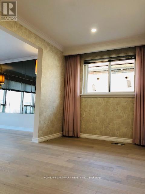 Main - 23 Gatesgill Crescent, Toronto, Ontario  M3M 1Y1 - Photo 12 - W12859718