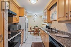 Main - 23 Gatesgill Crescent, Toronto, Ontario  M3M 1Y1 - Photo 7 - W12859718