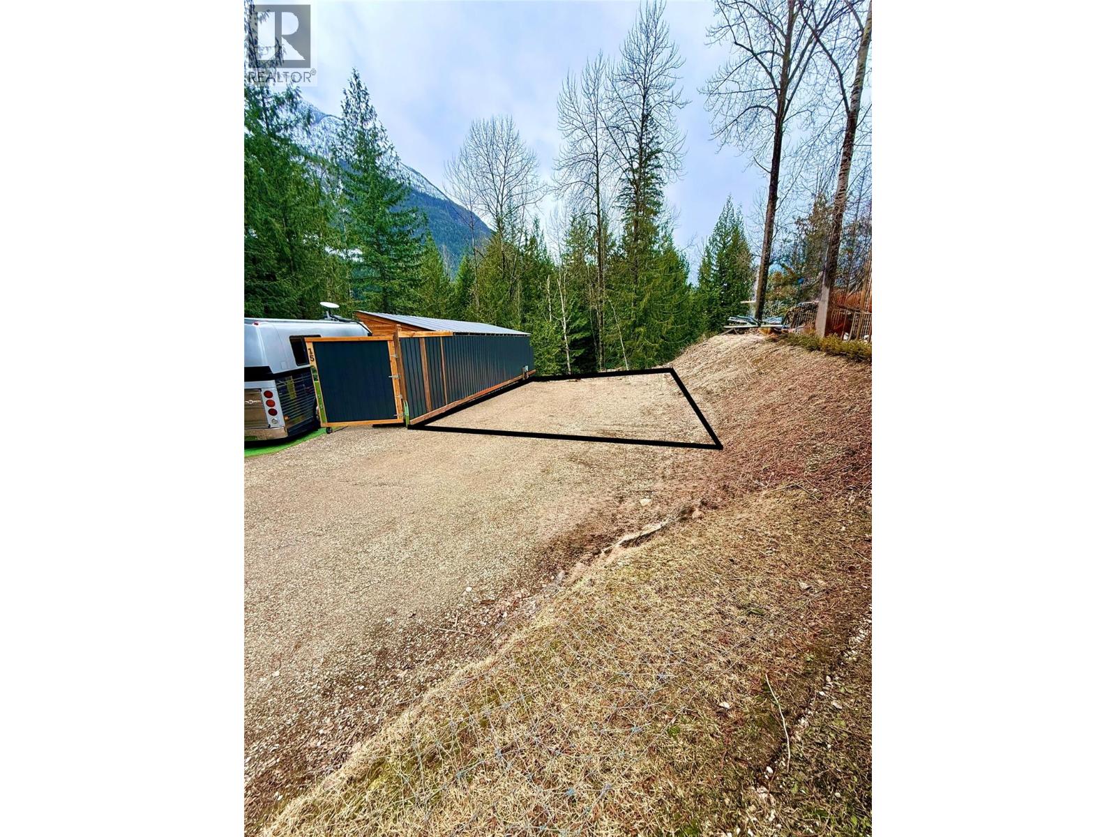 4955 Camp Creek Road Lot# 16, Revelstoke, British Columbia  V0E 2J0 - Photo 2 - 10366451