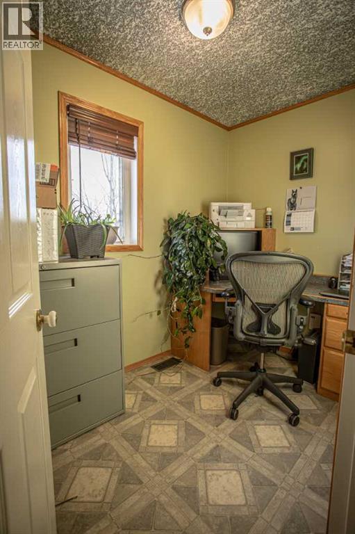 2 Bjornson Avenue, High Level, Alberta  T0H 1Z0 - Photo 20 - A2276286