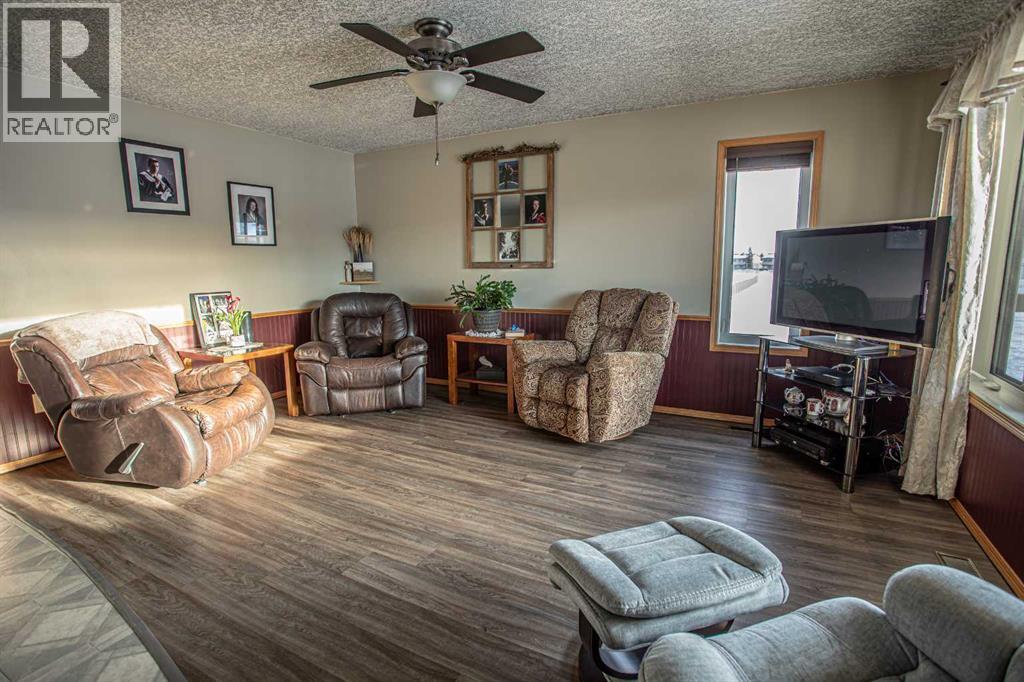 2 Bjornson Avenue, High Level, Alberta  T0H 1Z0 - Photo 18 - A2276286