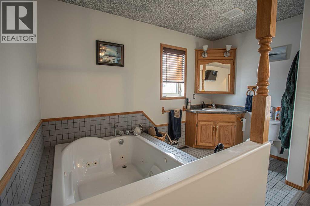 2 Bjornson Avenue, High Level, Alberta  T0H 1Z0 - Photo 26 - A2276286