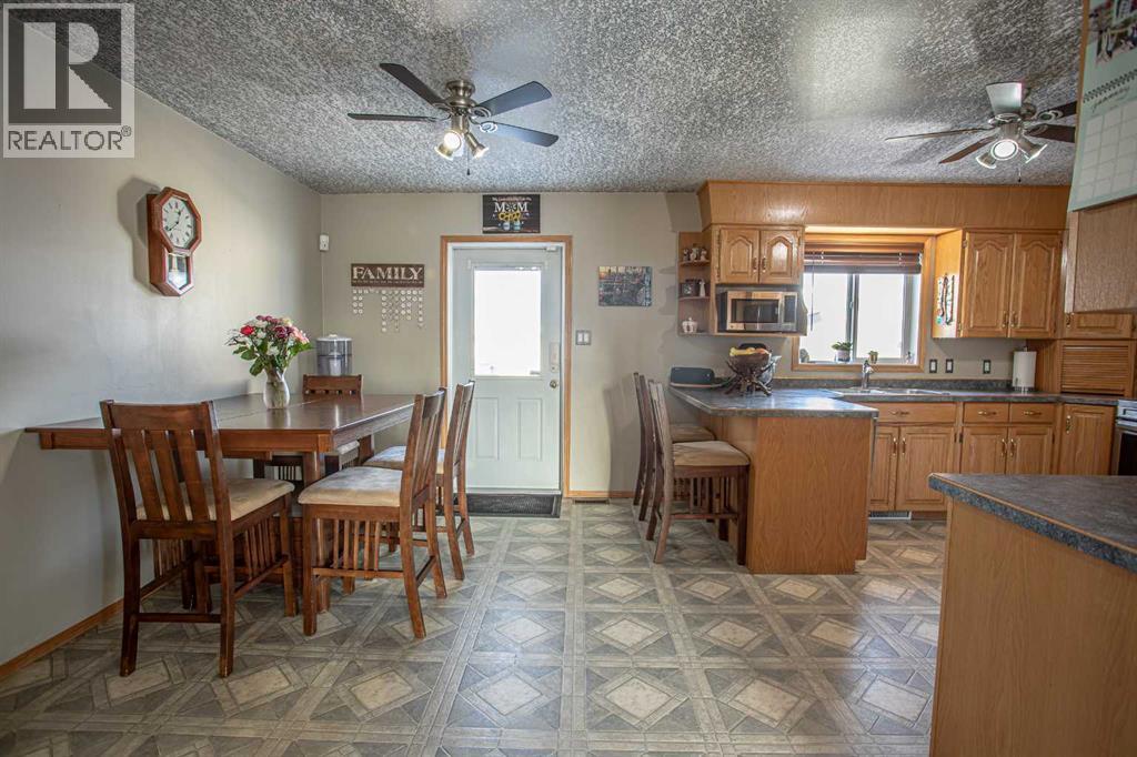 2 Bjornson Avenue, High Level, Alberta  T0H 1Z0 - Photo 10 - A2276286