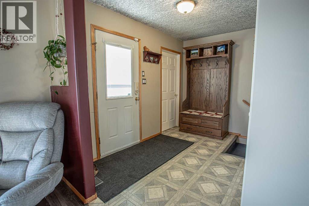 2 Bjornson Avenue, High Level, Alberta  T0H 1Z0 - Photo 2 - A2276286