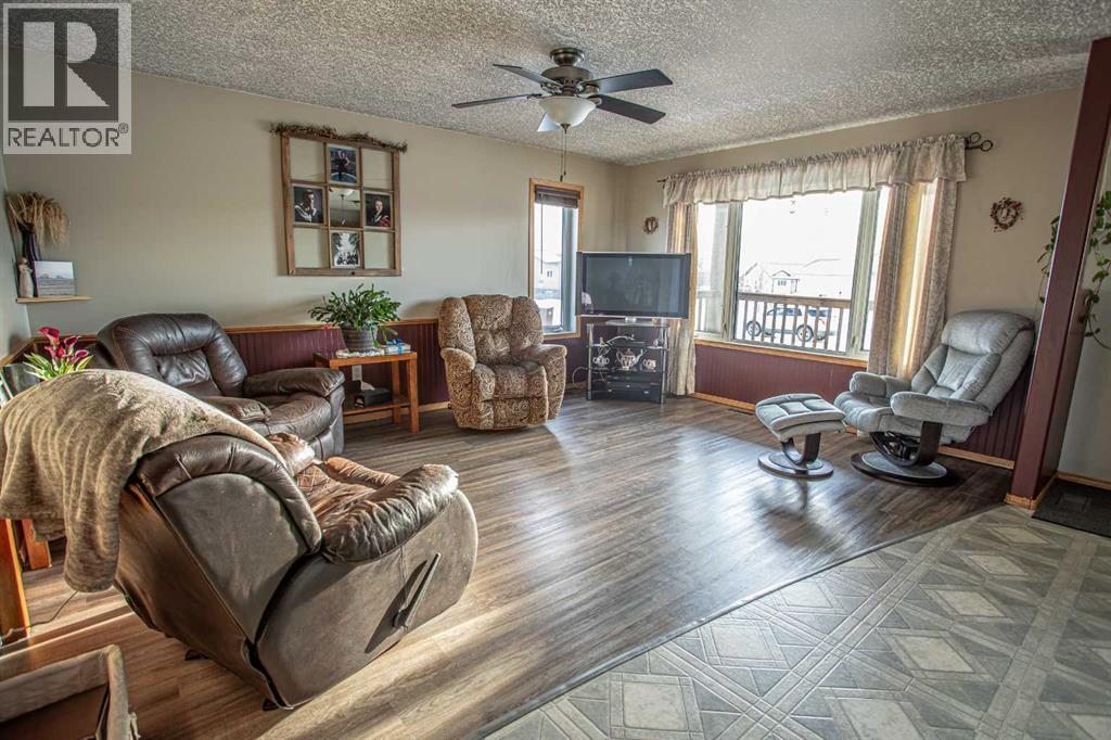 2 Bjornson Avenue, High Level, Alberta  T0H 1Z0 - Photo 17 - A2276286