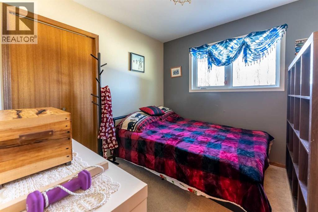 198 Mt Blakiston Road W, Lethbridge, Alberta  T1K 6M5 - Photo 32 - A2290960