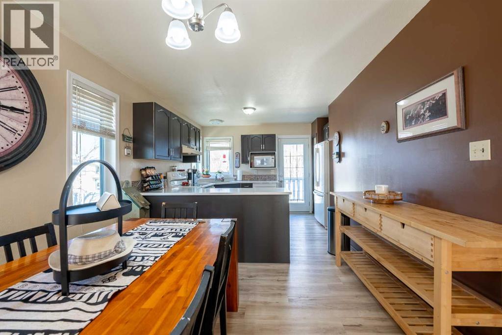 198 Mt Blakiston Road W, Lethbridge, Alberta  T1K 6M5 - Photo 21 - A2290960