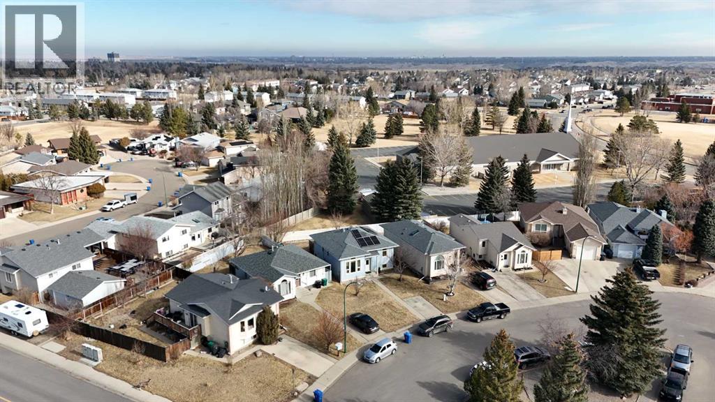 198 Mt Blakiston Road W, Lethbridge, Alberta  T1K 6M5 - Photo 11 - A2290960