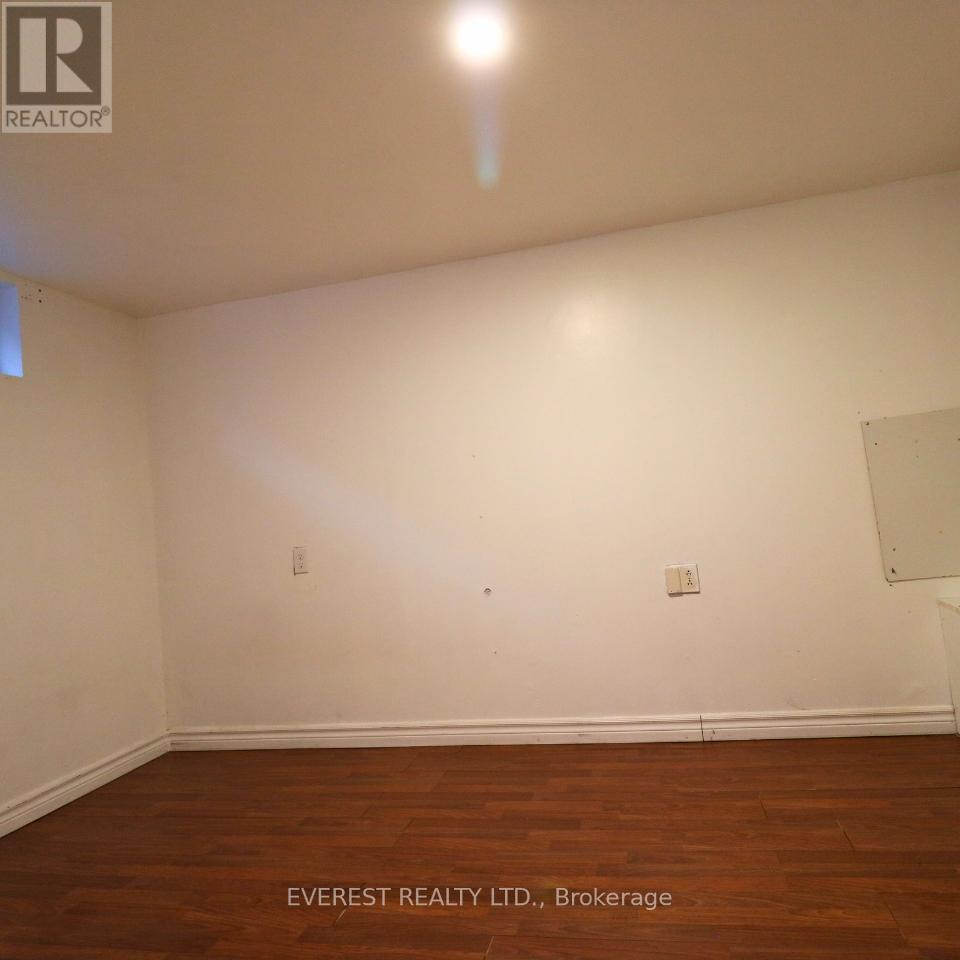 15 Oakville Avenue, London East, Ontario  N5V 2R9 - Photo 17 - X12859704