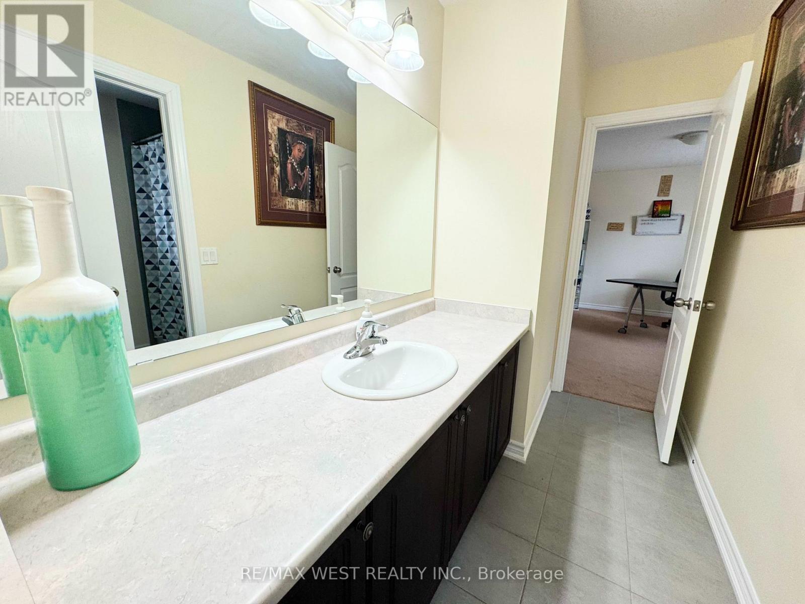 24 Maple Cider Street, Caledon, Ontario  L7C 4B8 - Photo 34 - W12859210