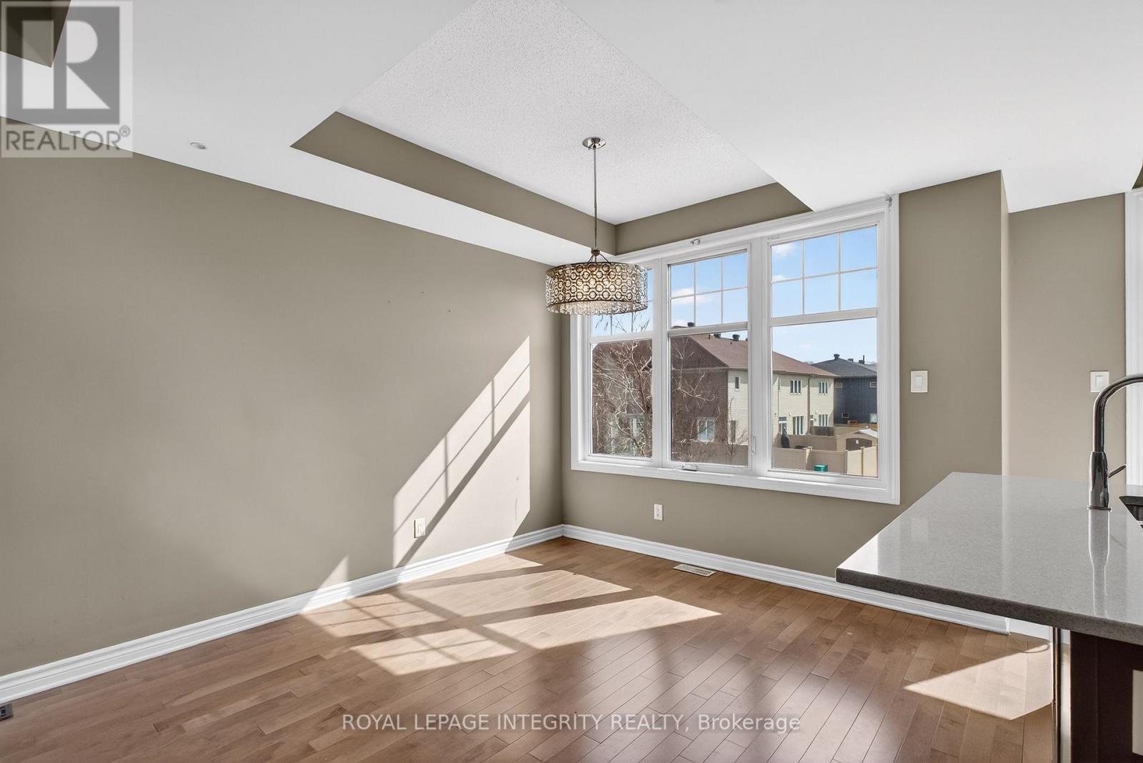 630 Lauraleaf Crescent, Ottawa, Ontario  K2J 6G9 - Photo 13 - X12858634