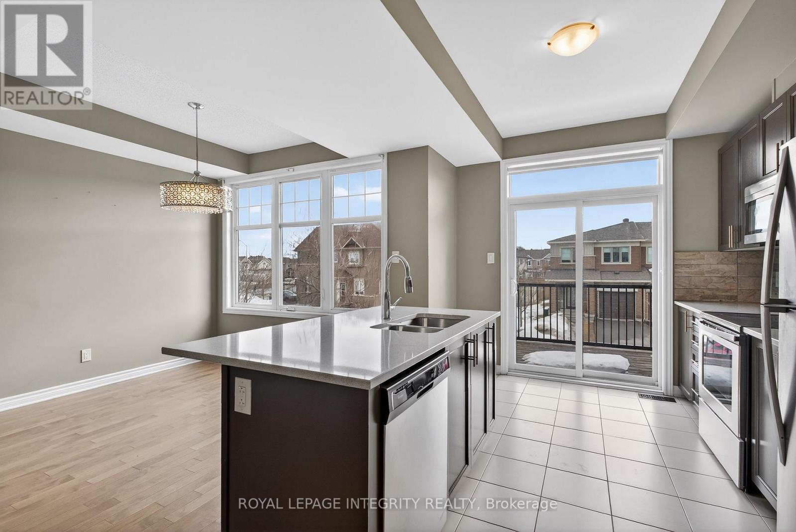 630 Lauraleaf Crescent, Ottawa, Ontario  K2J 6G9 - Photo 8 - X12858634