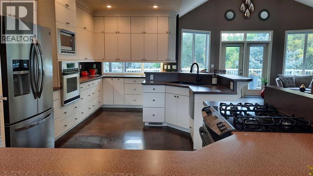 2070 Newcastle Trail, Drumheller, Alberta  T0J 0Y2 - Photo 9 - A2290857