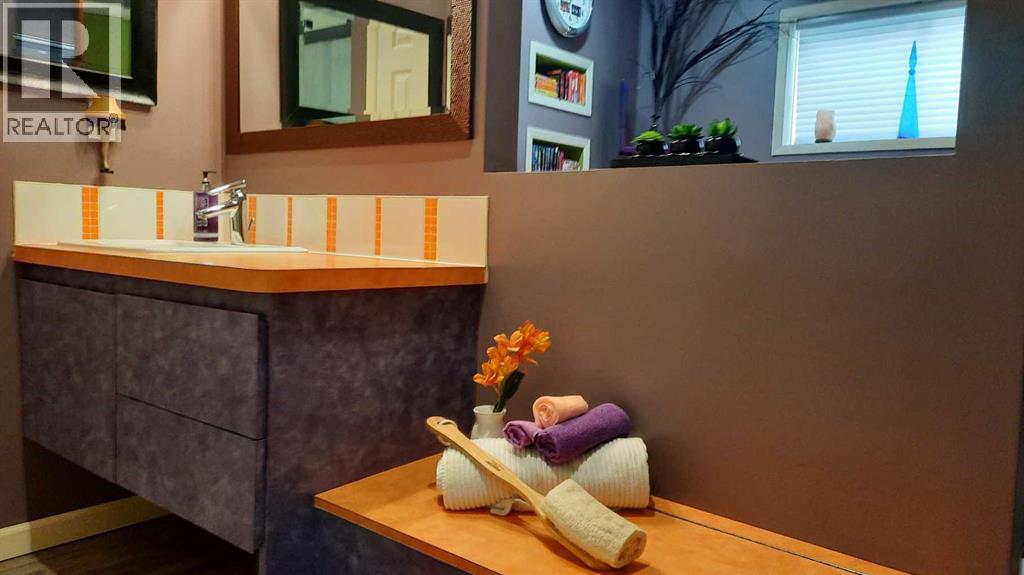 2070 Newcastle Trail, Drumheller, Alberta  T0J 0Y2 - Photo 27 - A2290857