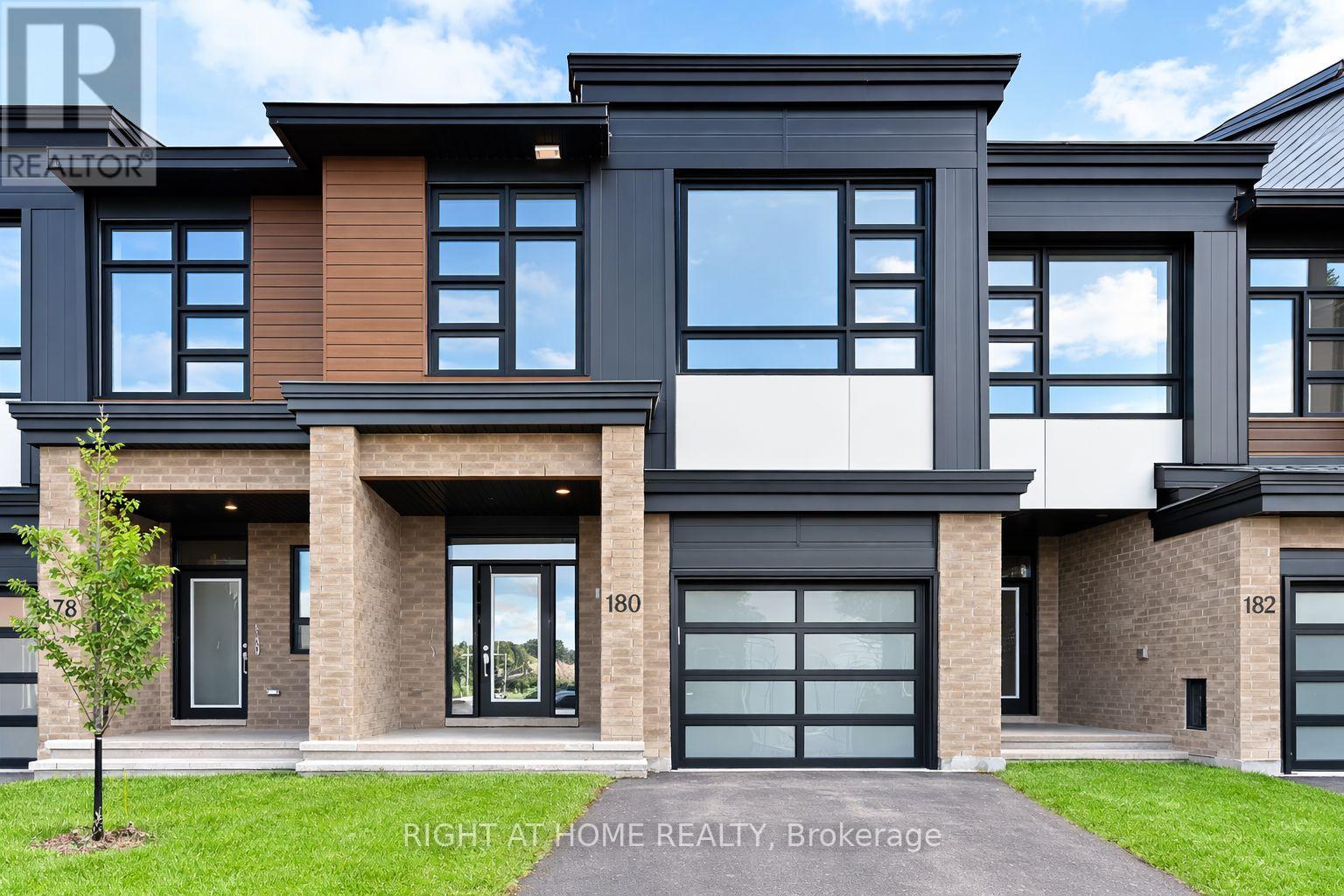 180 HAWKESWOOD DRIVE, Ottawa, Ontario