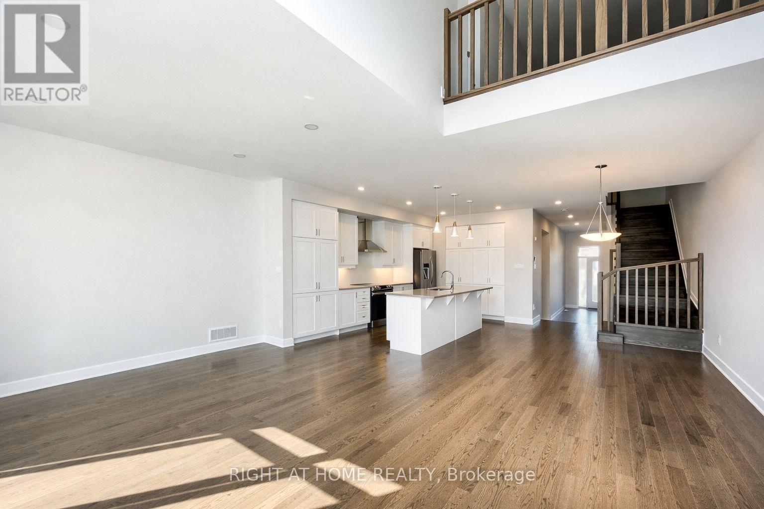 180 Hawkeswood Drive, Ottawa, Ontario  K4M 0E6 - Photo 3 - X12859732