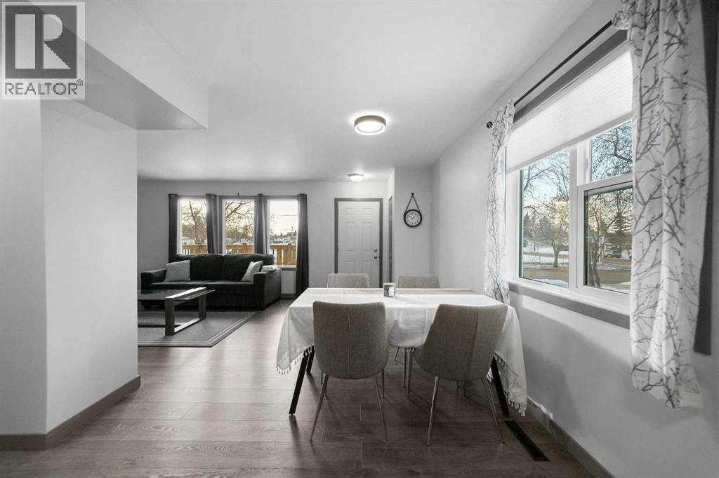 5214 53 Avenue, Camrose, Alberta  T4V 0Y7 - Photo 8 - A2279449