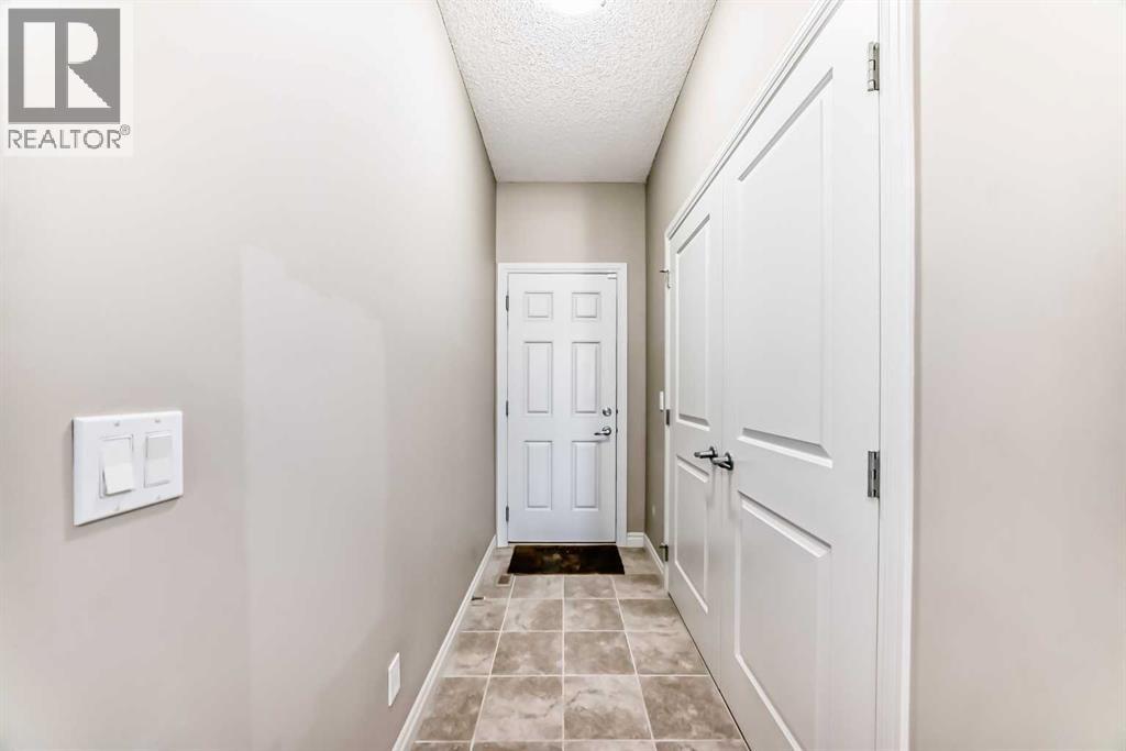 2159 Hillcrest Green Sw, Airdrie, Alberta  T4B 3W1 - Photo 15 - A2278444