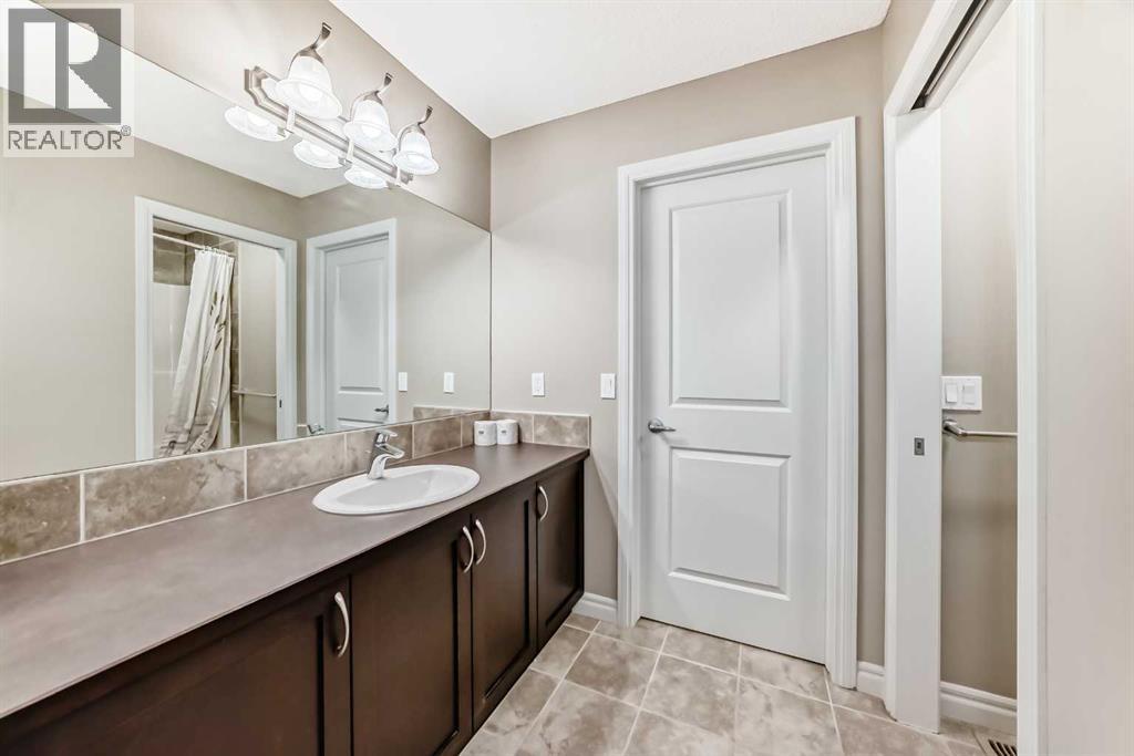 2159 Hillcrest Green Sw, Airdrie, Alberta  T4B 3W1 - Photo 26 - A2278444