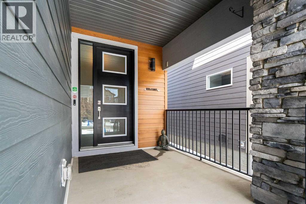 17 Cranbrook Circle Se, Calgary, Alberta  T3M 2J5 - Photo 3 - A2288102