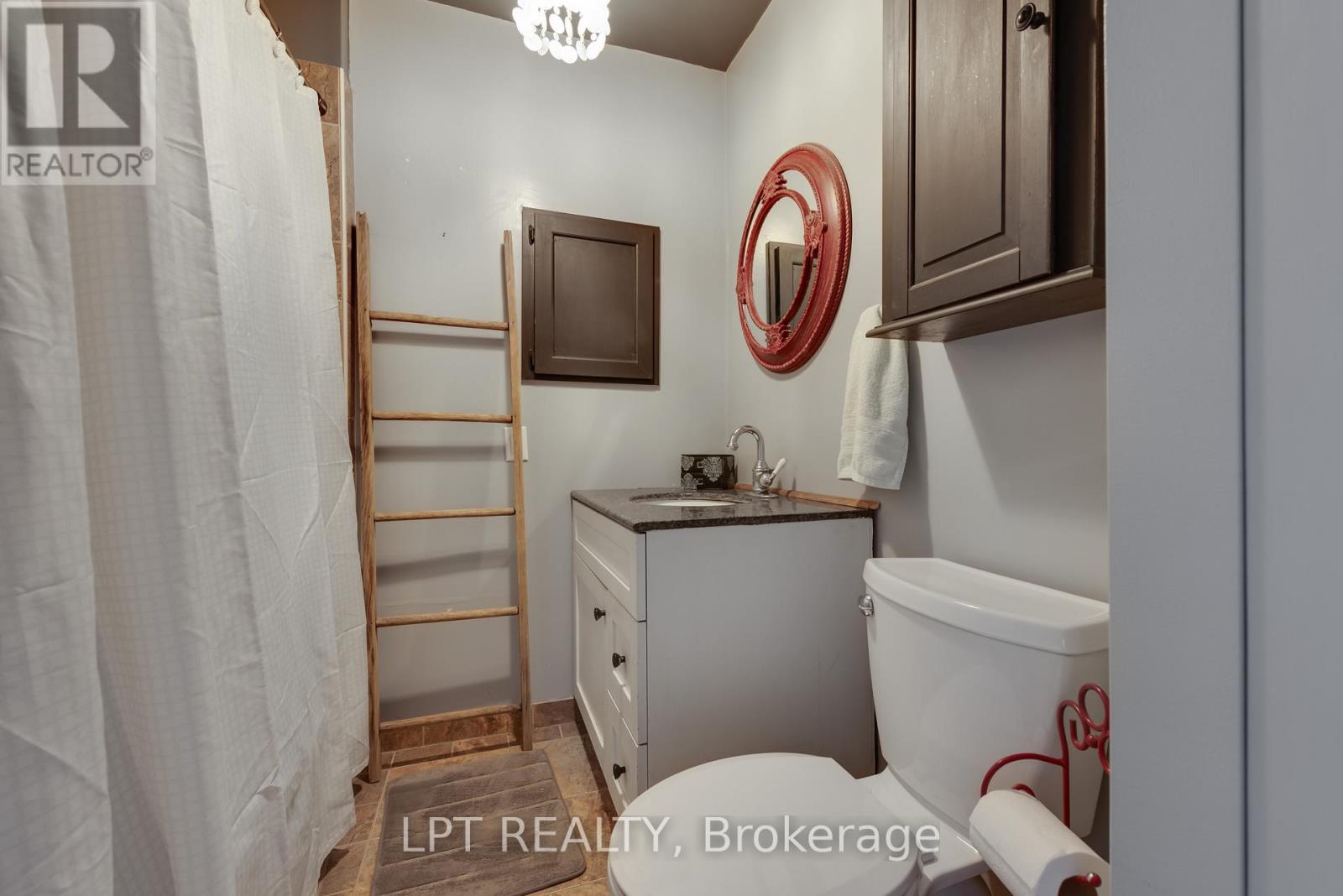 3923 Guest Road, Innisfil, Ontario  L9S 2T2 - Photo 15 - N12859734