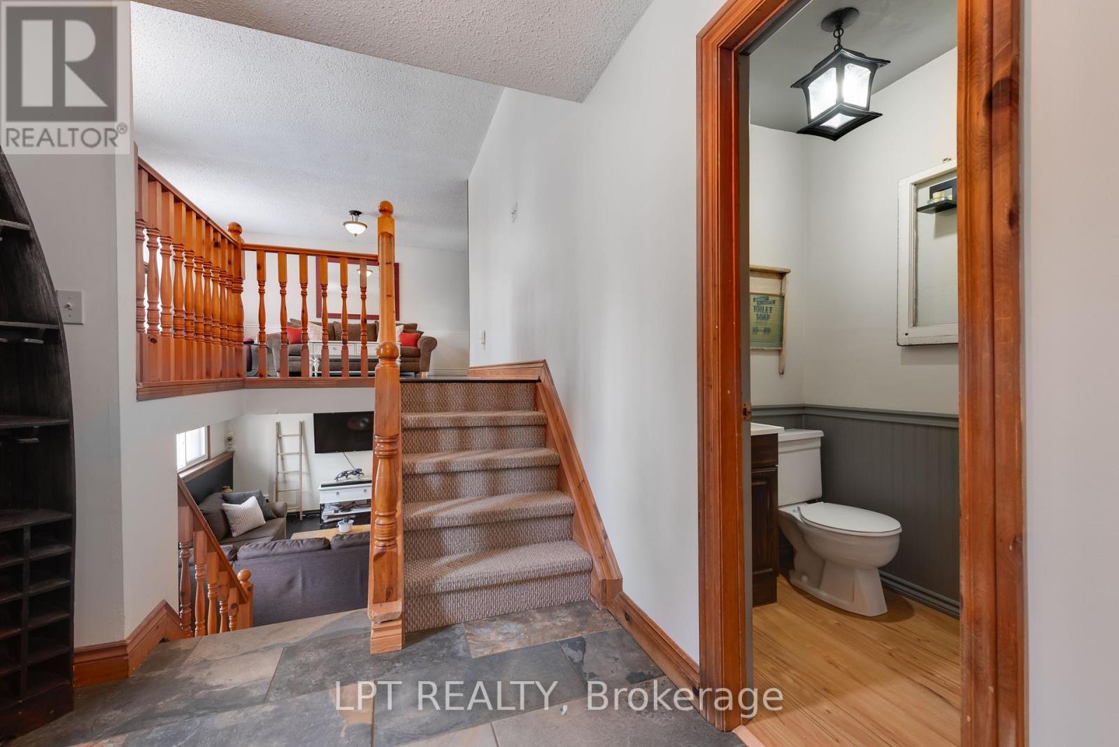 3923 Guest Road, Innisfil, Ontario  L9S 2T2 - Photo 18 - N12859734