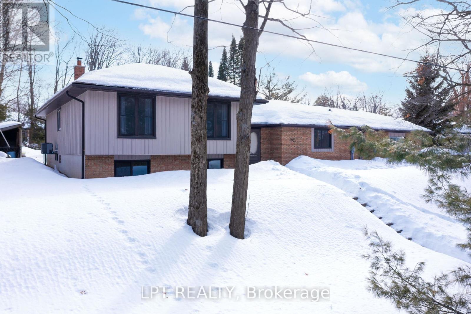 3923 Guest Road, Innisfil, Ontario  L9S 2T2 - Photo 29 - N12859734