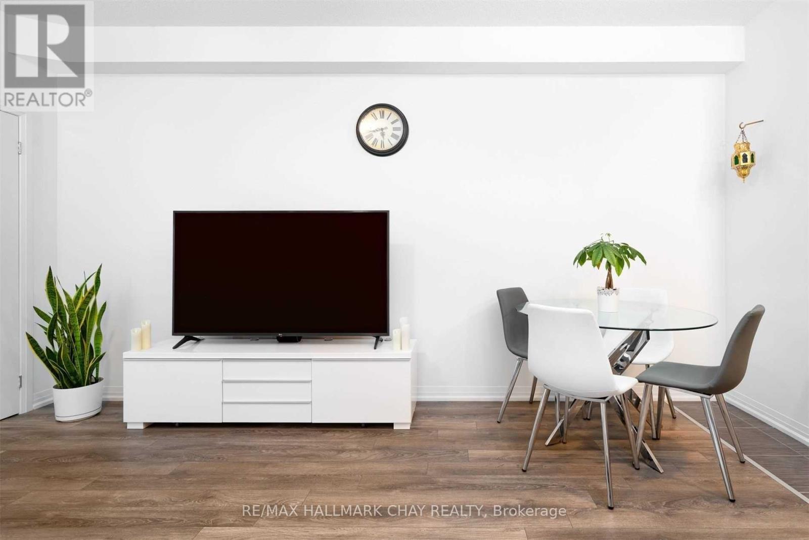 403 - 304 Essa Road, Barrie, Ontario  L9J 0H4 - Photo 7 - S12859728