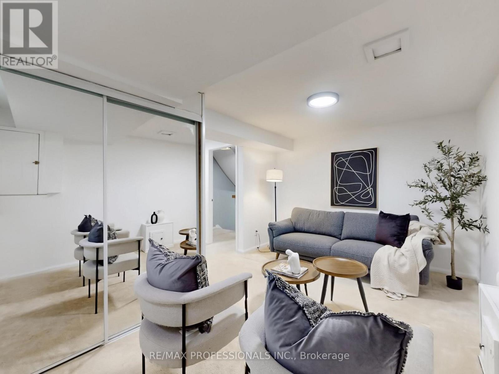 7 - 1755 Rathburn Road E, Mississauga, Ontario  L4W 2M8 - Photo 25 - W12859726