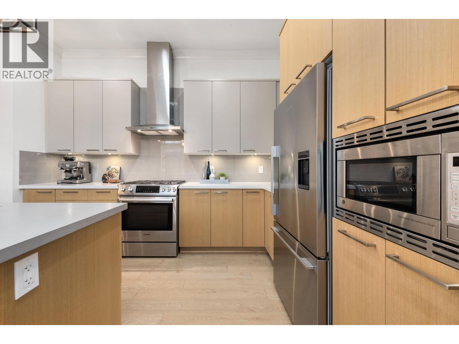 4959 Cedar Springs Drive, Tsawwassen, British Columbia  V4M 0A7 - Photo 2 - R3093300