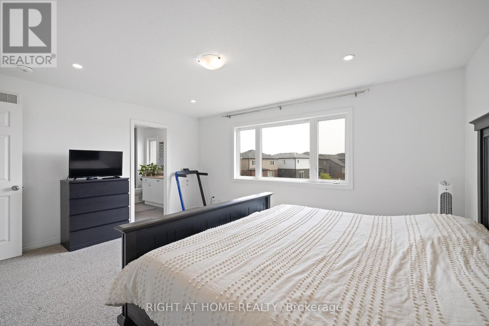 139 Freure Drive, Cambridge, Ontario  N1S 0A2 - Photo 28 - X12859738