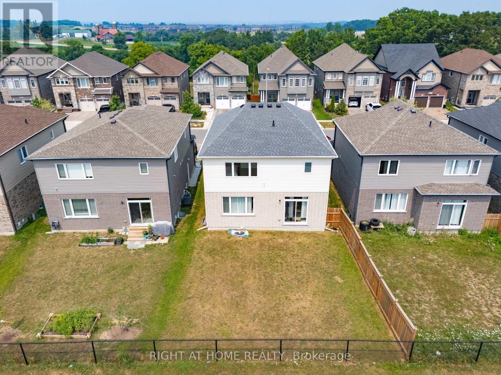 139 Freure Drive, Cambridge, Ontario  N1S 0A2 - Photo 41 - X12859738