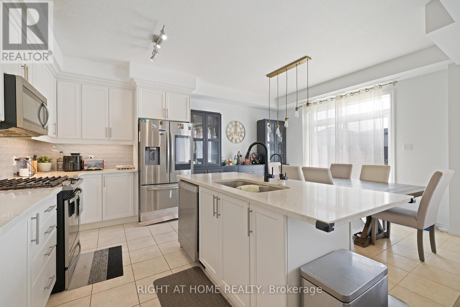 139 Freure Drive, Cambridge, Ontario  N1S 0A2 - Photo 7 - X12859738