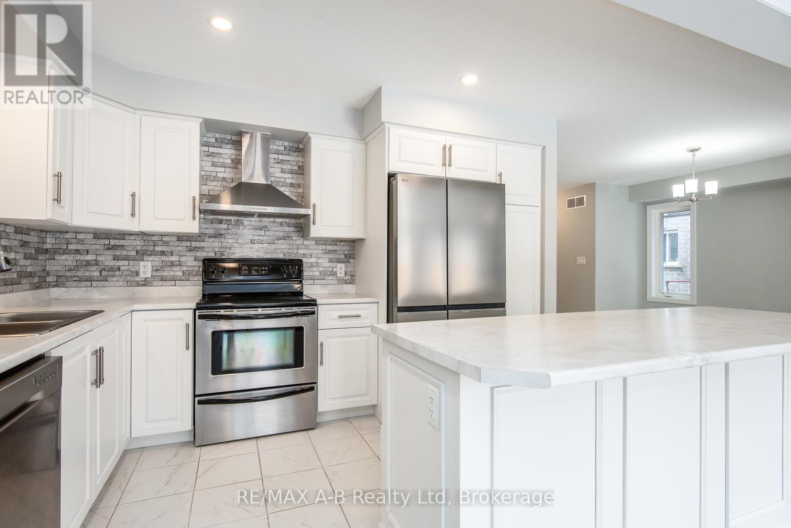 45 Robertson Drive, Stratford, Ontario  N5A 0J6 - Photo 13 - X12859364