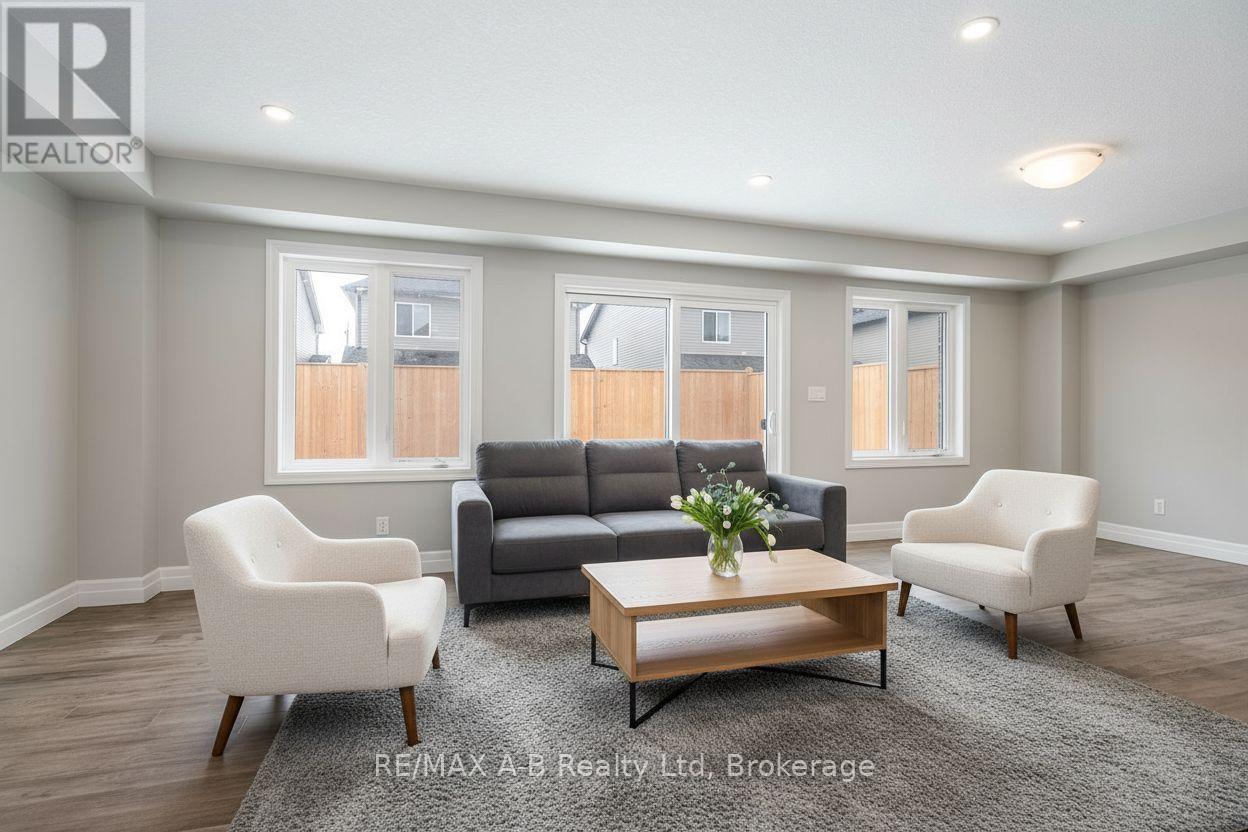 45 Robertson Drive, Stratford, Ontario  N5A 0J6 - Photo 9 - X12859364