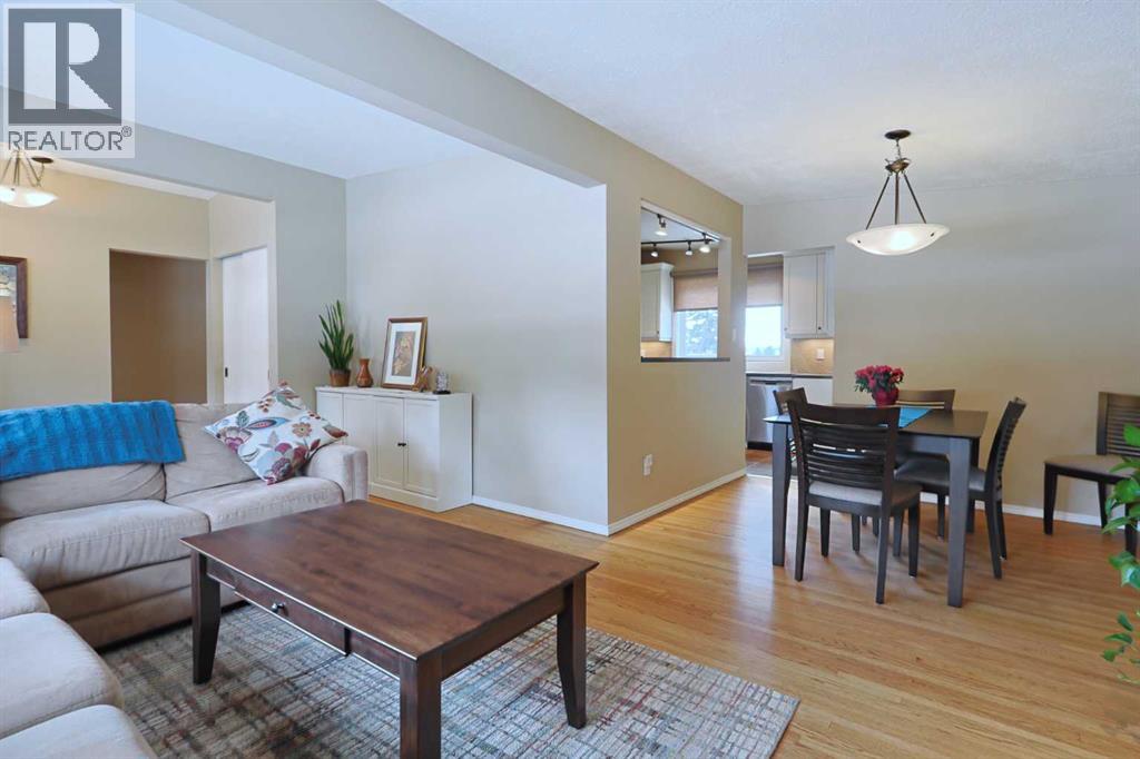 5219 Brisebois Drive Nw, Calgary, Alberta  T2L 2G7 - Photo 9 - A2288012