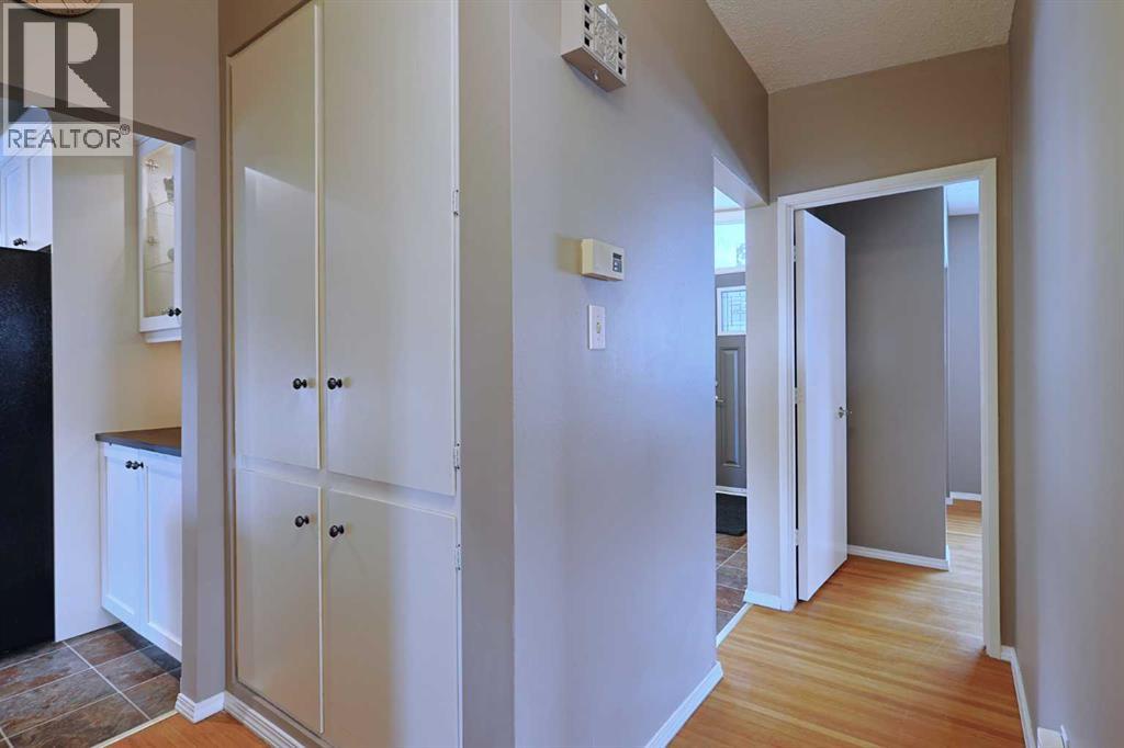 5219 Brisebois Drive Nw, Calgary, Alberta  T2L 2G7 - Photo 14 - A2288012