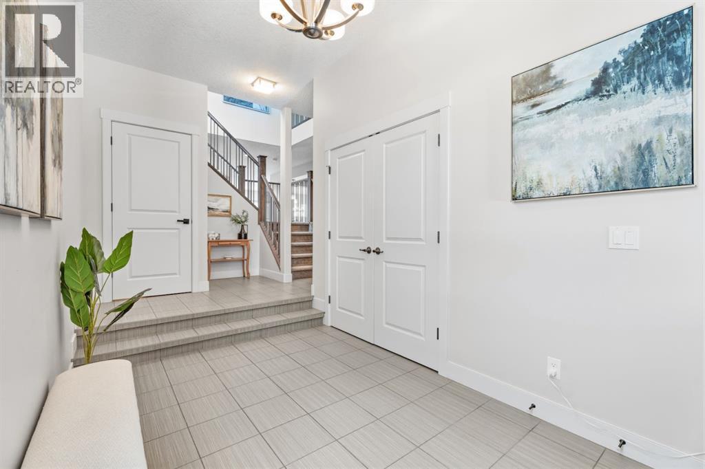 95 Mahogany Manor Se, Calgary, Alberta  T3M 0Y2 - Photo 2 - A2289615