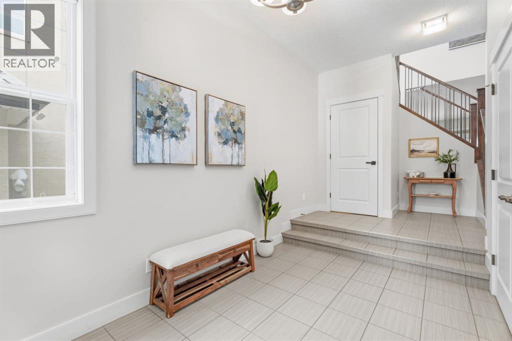 95 Mahogany Manor Se, Calgary, Alberta  T3M 0Y2 - Photo 3 - A2289615