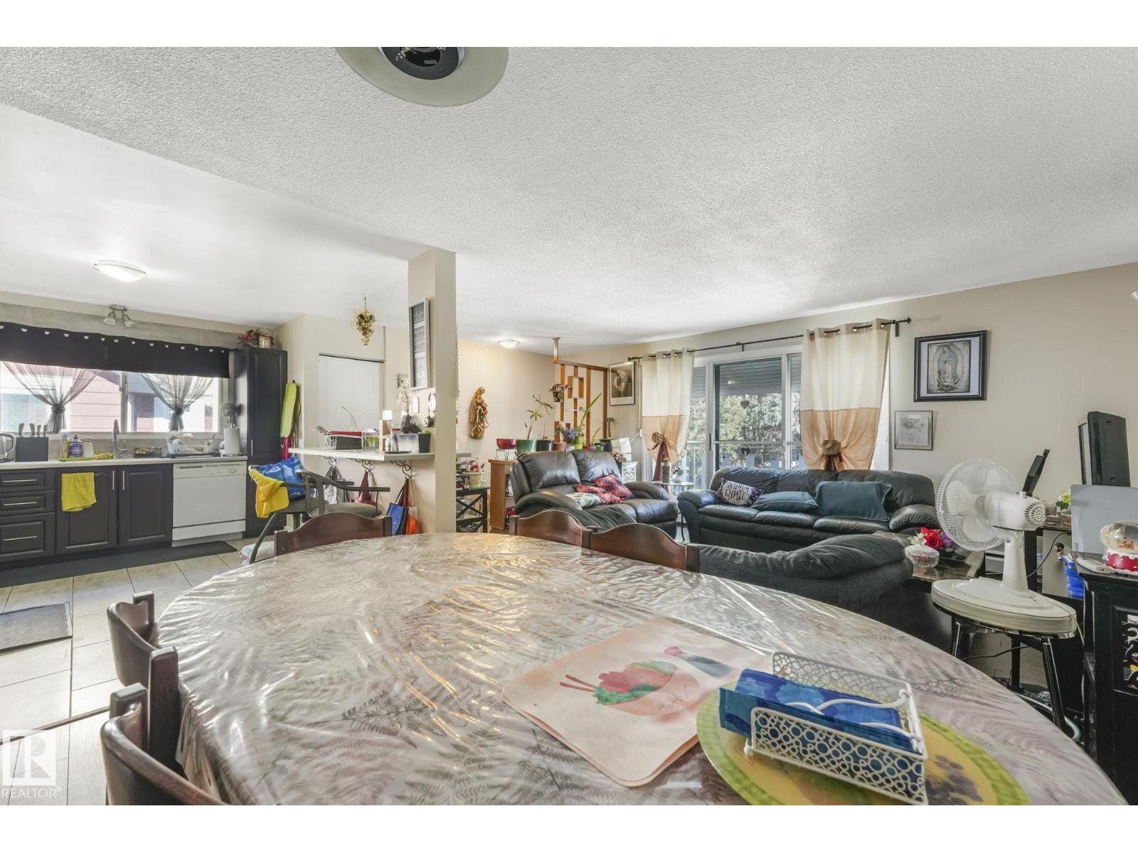 10418-20 147 St Nw Nw, Edmonton, Alberta  T5N 3C5 - Photo 10 - E4476429