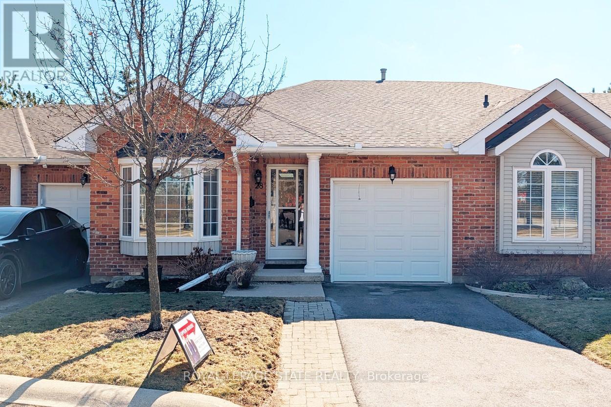 28 - 20 Meadowlands Boulevard, Hamilton, Ontario  L9K 1J5 - Photo 1 - X12743636