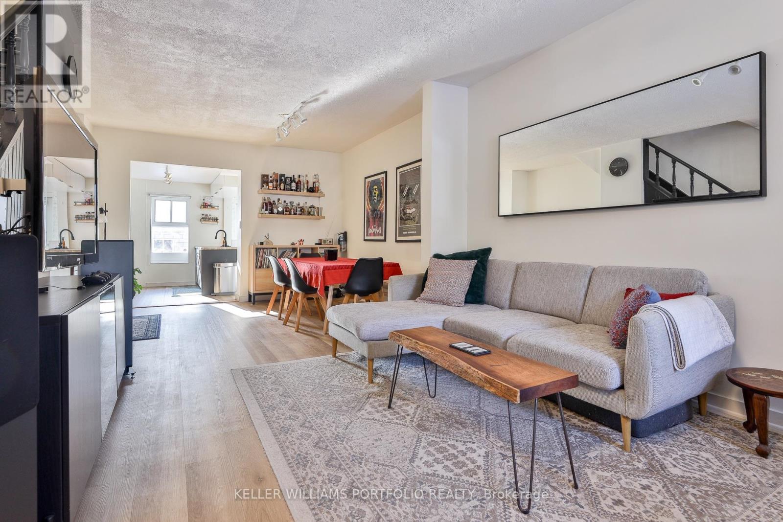 20 UXBRIDGE AVENUE, Toronto, Ontario