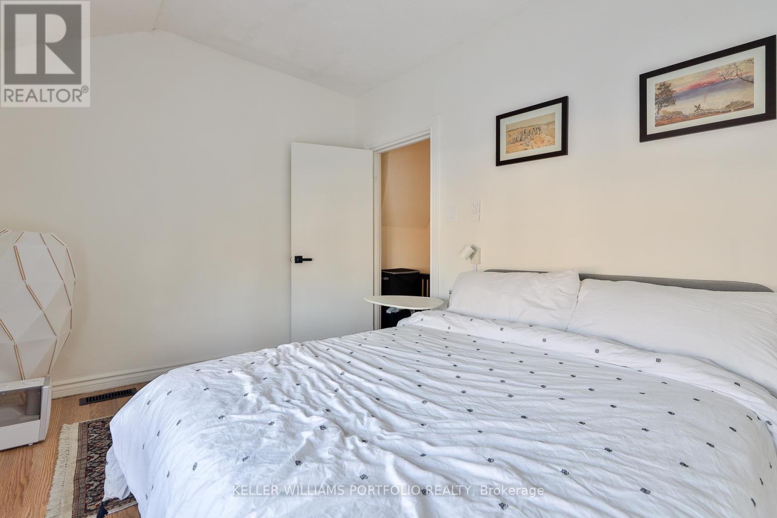 20 Uxbridge Avenue, Toronto (Weston-Pellam Park), Ontario  M6N 2Y2 - Photo 12 - W12859748