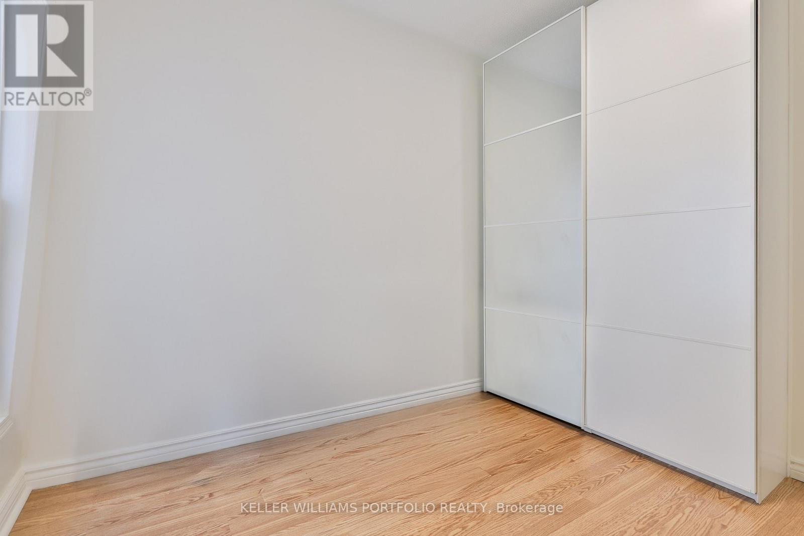 20 Uxbridge Avenue, Toronto (Weston-Pellam Park), Ontario  M6N 2Y2 - Photo 15 - W12859748