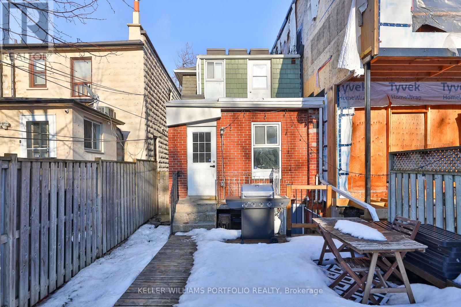 20 Uxbridge Avenue, Toronto (Weston-Pellam Park), Ontario  M6N 2Y2 - Photo 21 - W12859748