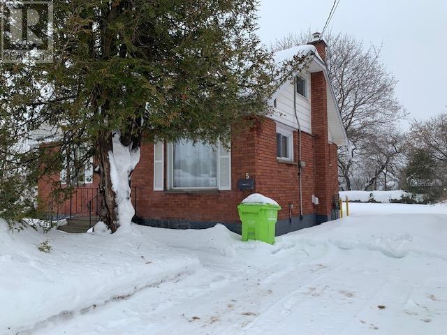 5 Maple Street, Sault Ste. Marie, Ontario  P6B 2H6 - Photo 3 - SM260090
