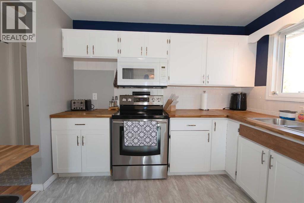 52 Cypress Way Se, Medicine Hat, Alberta  T1B 1G7 - Photo 11 - A2286532